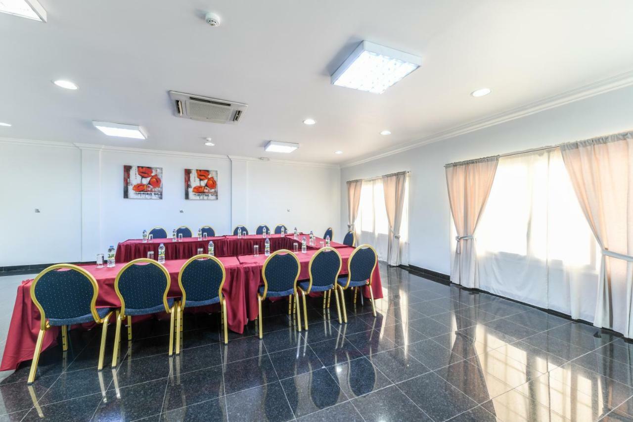Hotel Florenca Луанда  Экстерьер фото